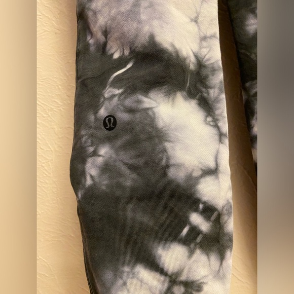 Lululemon sweatpants - Picture 7 of 7